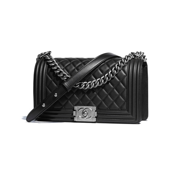 CHANEL Handbags - Chanel boy bag used great condition